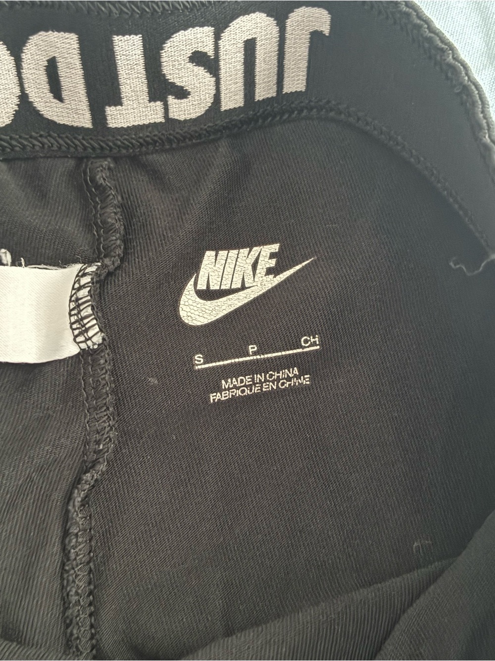 Nike Women’s Small Athletic Performance Leggings - Picture 4 of 6